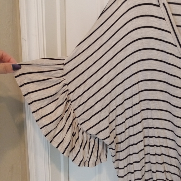 Fantastic fawn beige striped oversized top S - Picture 6 of 9